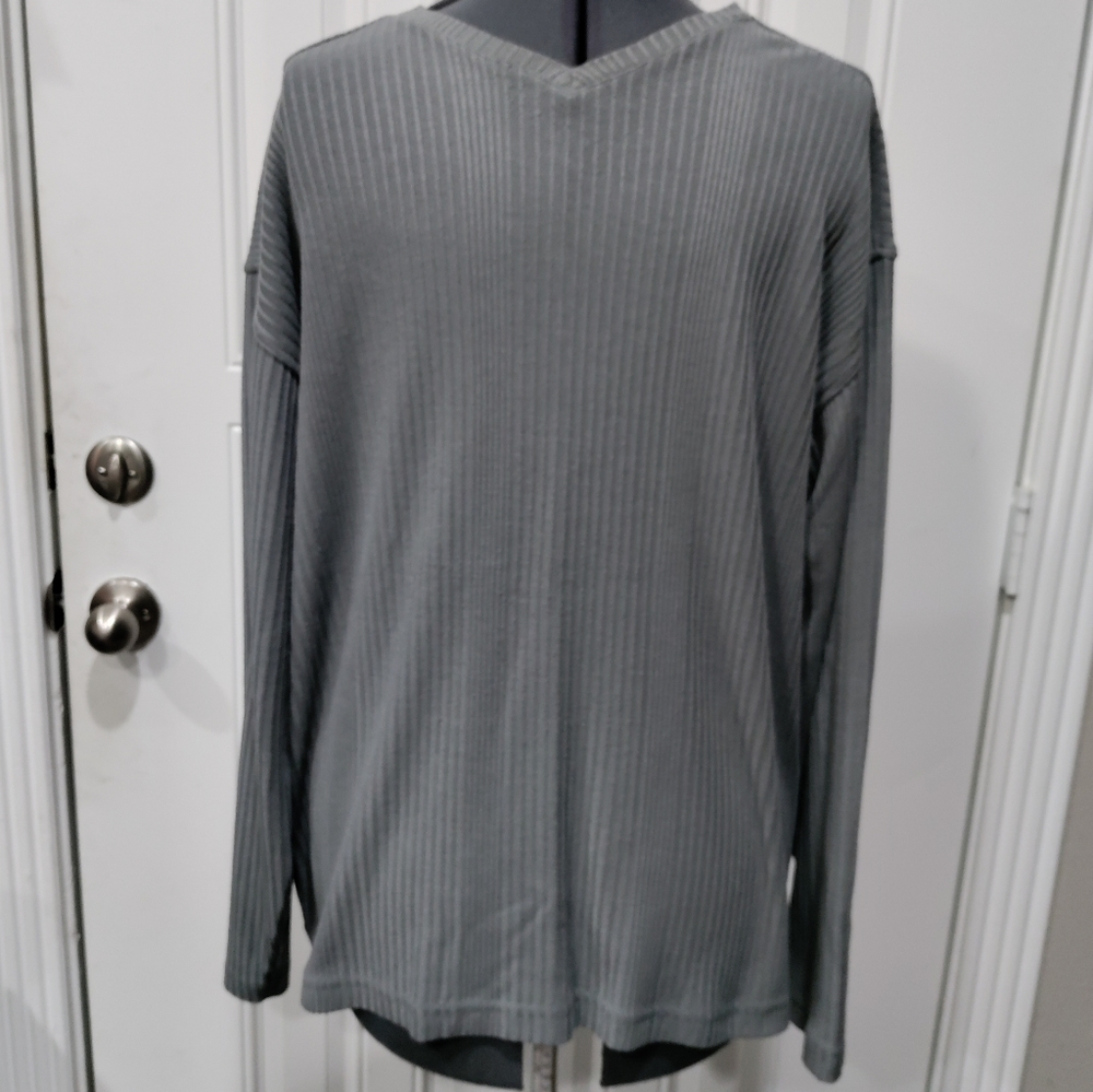 Bruno men's super soft grey ribbed pullover v-neck sweater size Large